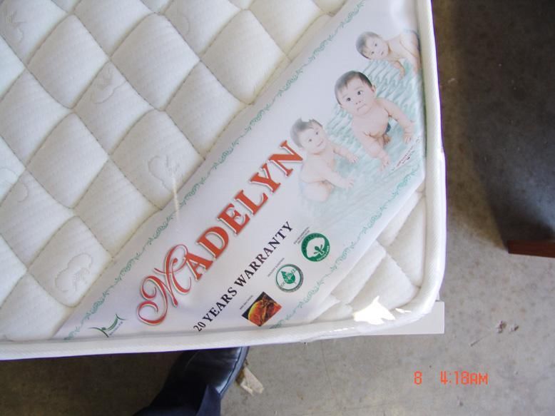 Mattress004.jpg