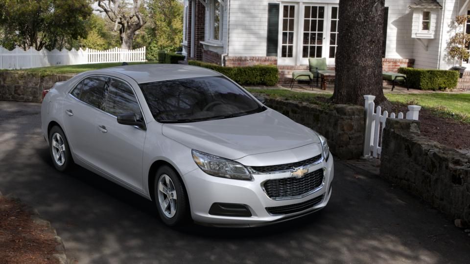 2014_Chevrolet_Malibu_LS_1182066.jpg