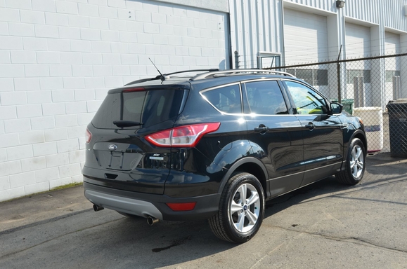 2013_Ford_Escape_1778292703.JPG