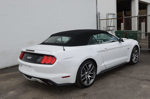 2016_Ford_Mustang_1145447346.JPG