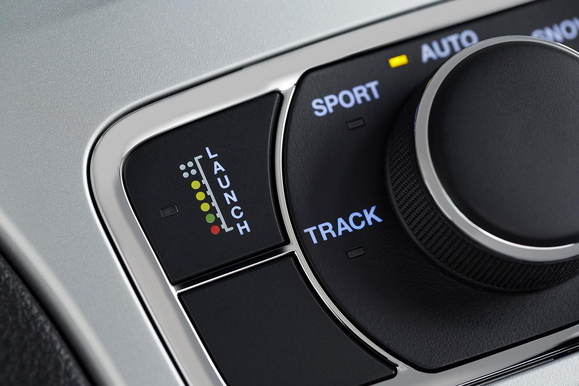 2014-jeep-grand-cherokee-srt-stereo-control-1500x1000.jpg