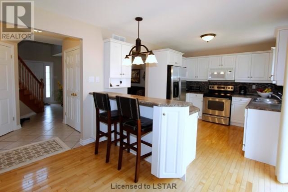 Kitchen area.jpg