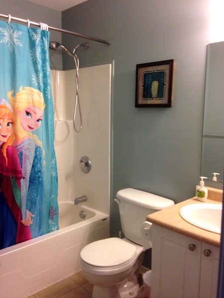 11. bathroom 2.jpg